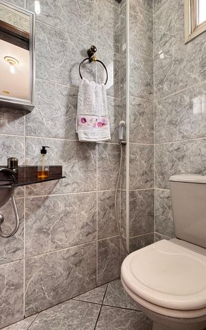 Apartamento à venda com 80m², 3 quartos e 1 vaga Apartamento à venda com 80m², 3 quartos e 1 vagaBanheiro de serviço
