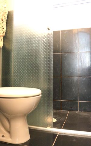 Apartamento para alugar com 44m², 2 quartos e sem vagaBanheiro.