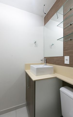 Apartamento para alugar com 46m², 2 quartos e 1 vaga Apartamento para alugar com 46m², 2 quartos e 1 vagaBanheiro