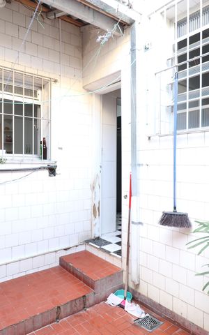 Casa à venda com 108m², 2 quartos e 1 vagaÁrea de Serviço