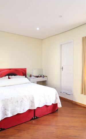 Casa à venda com 108m², 2 quartos e 1 vagaSuíte