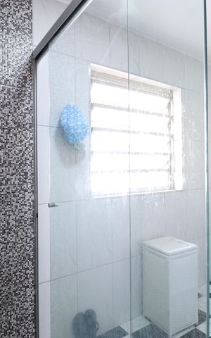 Casa à venda com 108m², 2 quartos e 1 vagaBanheiro da Suíte