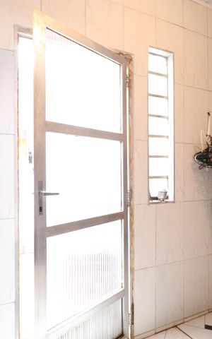 Casa à venda com 108m², 2 quartos e 1 vagaÁrea de Serviço