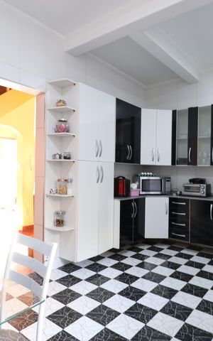 Casa à venda com 108m², 2 quartos e 1 vagaCozinha