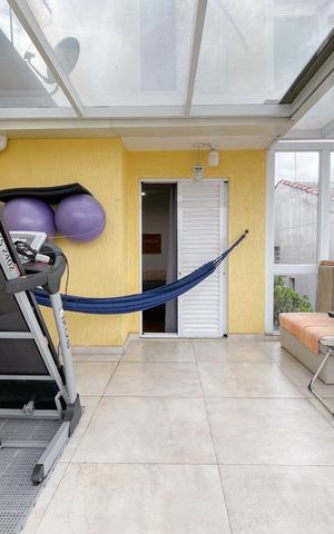 Casa à venda com 175m², 4 quartos e 2 vagas Casa à venda com 175m², 4 quartos e 2 vagasSacada - Quarto 1