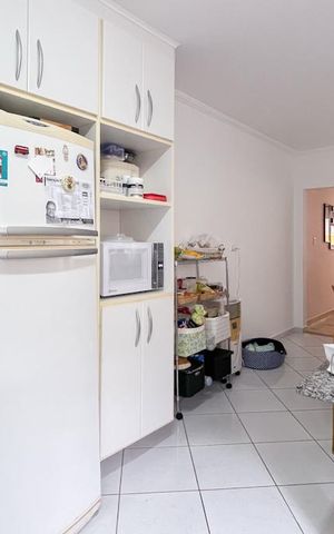 Casa à venda com 175m², 4 quartos e 2 vagas Casa à venda com 175m², 4 quartos e 2 vagasCozinha