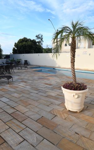 Casa de condomínio para alugar com 100m², 2 quartos e 2 vagasÁrea comum - Piscina