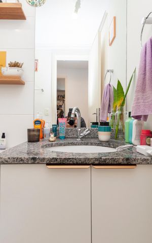 Apartamento à venda com 55m², 2 quartos e 1 vagaBanheiro 2