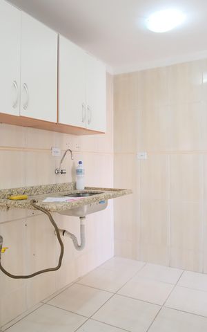 Apartamento à venda com 46m², 2 quartos e 1 vagaCozinha e Área de Serviço