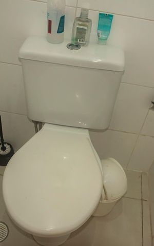 Casa à venda com 220m², 7 quartos e sem vagaLavabo