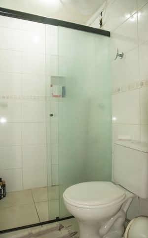Casa à venda com 220m², 7 quartos e sem vagaBanheiro 4