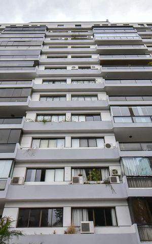 Apartamento à venda com 261m², 4 quartos e 4 vagasFachada