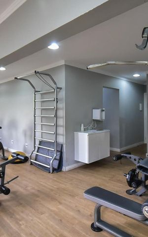 Apartamento à venda com 261m², 4 quartos e 4 vagasAcademia