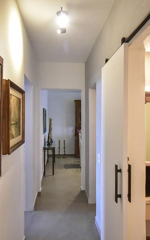 Apartamento à venda com 261m², 4 quartos e 4 vagasCorredor 1