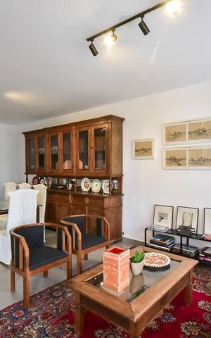 Apartamento à venda com 261m², 4 quartos e 4 vagasSala