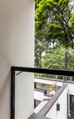 Casa à venda com 127m², 3 quartos e 2 vagas Casa à venda com 127m², 3 quartos e 2 vagasSuíte 1 - Varanda