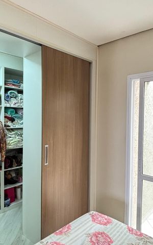 Casa à venda com 214m², 4 quartos e 4 vagas Casa à venda com 214m², 4 quartos e 4 vagasSuite