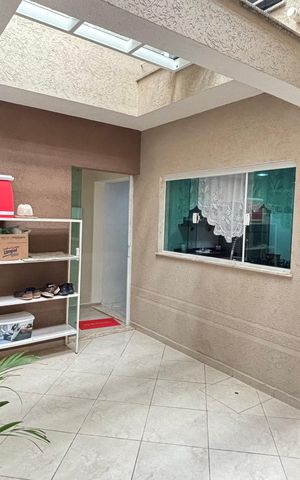 Casa à venda com 214m², 4 quartos e 4 vagas Casa à venda com 214m², 4 quartos e 4 vagasÁrea de Serviço