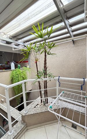 Casa à venda com 214m², 4 quartos e 4 vagas Casa à venda com 214m², 4 quartos e 4 vagasQuarto 4 Varanda