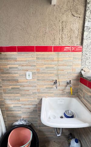 Casa à venda com 214m², 4 quartos e 4 vagas Casa à venda com 214m², 4 quartos e 4 vagasArea de Serviço 2