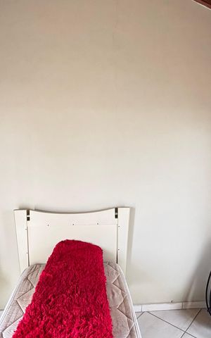 Casa à venda com 214m², 4 quartos e 4 vagas Casa à venda com 214m², 4 quartos e 4 vagassuite 2