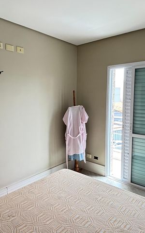 Casa à venda com 214m², 4 quartos e 4 vagas Casa à venda com 214m², 4 quartos e 4 vagasQuarto 3