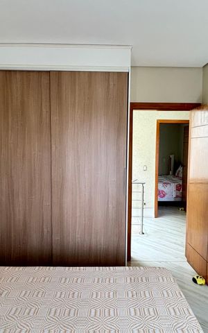 Casa à venda com 214m², 4 quartos e 4 vagas Casa à venda com 214m², 4 quartos e 4 vagasQuarto 3