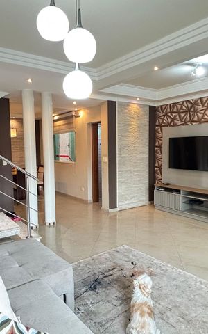 Casa à venda com 214m², 4 quartos e 4 vagas Casa à venda com 214m², 4 quartos e 4 vagasSala - Sala de Jantar