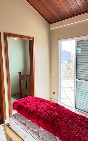 Casa à venda com 214m², 4 quartos e 4 vagas Casa à venda com 214m², 4 quartos e 4 vagassuite 2