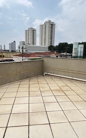 Casa à venda com 214m², 4 quartos e 4 vagas Casa à venda com 214m², 4 quartos e 4 vagasVaranda da Suíte 2
