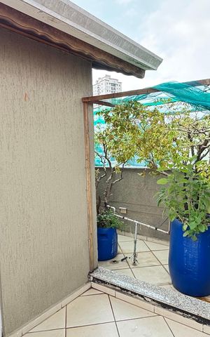 Casa à venda com 214m², 4 quartos e 4 vagas Casa à venda com 214m², 4 quartos e 4 vagasVaranda da Suíte 2