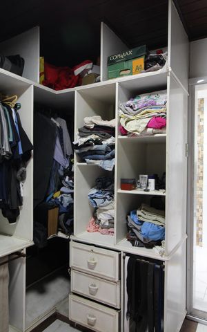 Casa de condomínio à venda com 250m², 4 quartos e 3 vagasCloset da Suíte