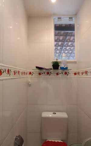 Casa de condomínio à venda com 250m², 4 quartos e 3 vagasLavabo 1