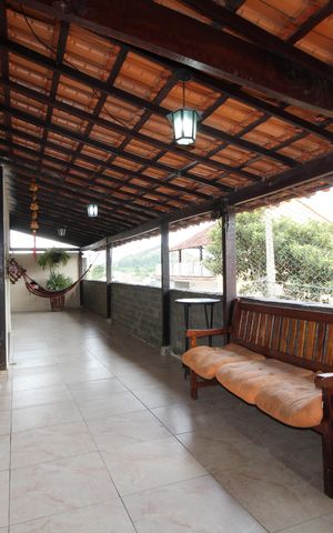 Casa de condomínio à venda com 250m², 4 quartos e 3 vagasVaranda da Sala