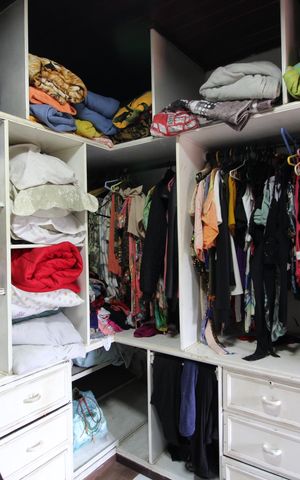Casa de condomínio à venda com 250m², 4 quartos e 3 vagasCloset da Suíte