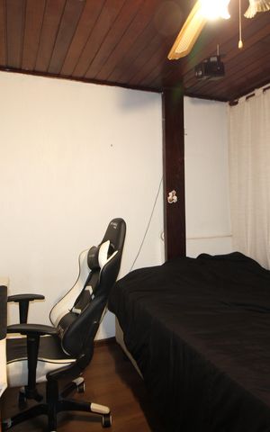 Casa de condomínio à venda com 250m², 4 quartos e 3 vagasQuarto 1