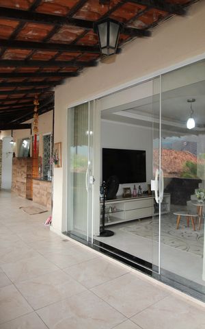Casa de condomínio à venda com 250m², 4 quartos e 3 vagasVaranda da Sala