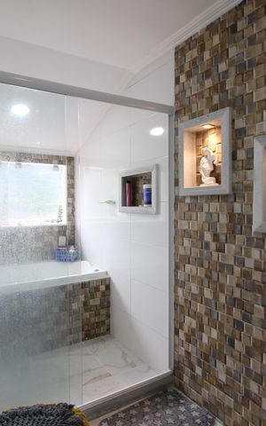 Casa de condomínio à venda com 250m², 4 quartos e 3 vagasBanheiro da Suíte