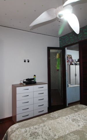 Casa de condomínio à venda com 250m², 4 quartos e 3 vagasQuarto 3