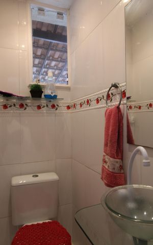 Casa de condomínio à venda com 250m², 4 quartos e 3 vagasLavabo 1