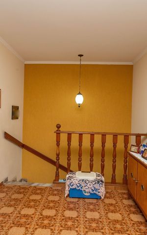 Casa à venda com 133m², 3 quartos e 2 vagas Casa à venda com 133m², 3 quartos e 2 vagasHall dos quartos