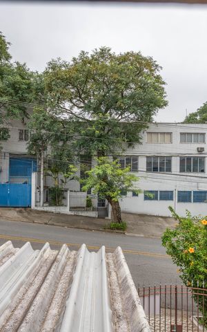 Casa à venda com 133m², 3 quartos e 2 vagas Casa à venda com 133m², 3 quartos e 2 vagasVista da suíte