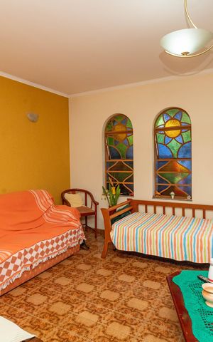 Casa à venda com 133m², 3 quartos e 2 vagas Casa à venda com 133m², 3 quartos e 2 vagasSala