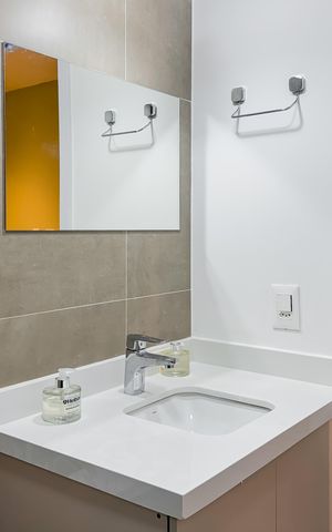 Studio à venda com 25m², 1 quarto e sem vaga Studio à venda com 25m², 1 quarto e sem vagaBanheiro