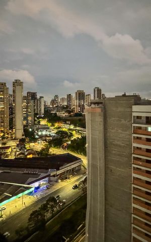 Studio à venda com 25m², 1 quarto e sem vaga Studio à venda com 25m², 1 quarto e sem vagaVista da Sacada