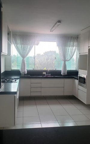 Casa à venda com 264m², 3 quartos e 3 vagas Casa à venda com 264m², 3 quartos e 3 vagasCozinha