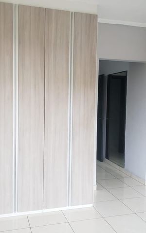 Casa à venda com 264m², 3 quartos e 3 vagas Casa à venda com 264m², 3 quartos e 3 vagasQuarto Suíte