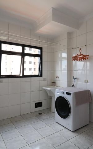 Apartamento à venda com 212m², 4 quartos e 3 vagasÁrea de Serviço