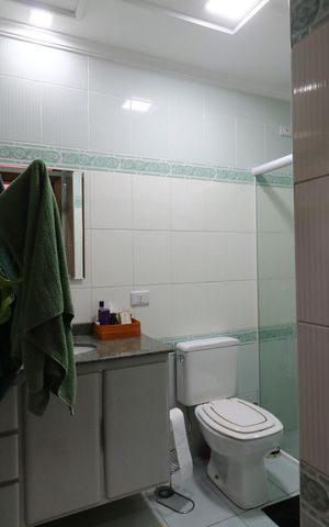 Apartamento à venda com 212m², 4 quartos e 3 vagasBanheiro Social