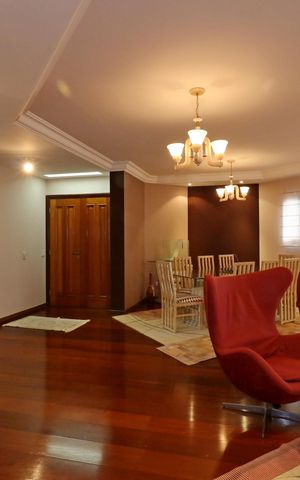 Apartamento à venda com 212m², 4 quartos e 3 vagasSala